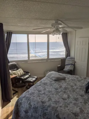 Daytona/Ponce Oceanfront - Specials for Fall & Winter Week & Month Stays!