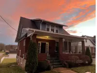 Off-street parking, family and pet friendly, fenced in yard, WiFi, self check-in Hotels near Dr. Jae U. Hong, MD
