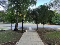 Craftsman Charm, 2-bedroom house with AC, WiF, Tranquil Setting