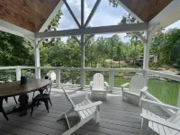 *Lakefront* Tennessee Mare (Adjacent TN Stud)
