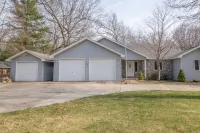 Spacious Custom Caseville home Steps 2 Beach/Woods Hotels near Sleeper State Park