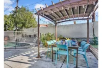 Orange Oasis 🍊- 10min to Disneyland 🎡Spacious Pool home Các khách sạn gần Hilbert Museum of California Art
