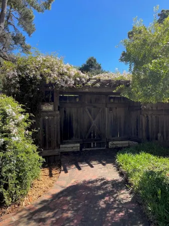 Pet Friendly Guest Studio in Carmel Valley California