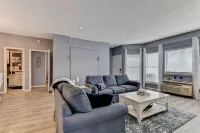 Dejablue Condo w/ pool on lake Texoma-Sleeps 8