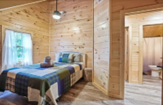 Secluded 6-bedroom Log Cabin Nestled in the Pines