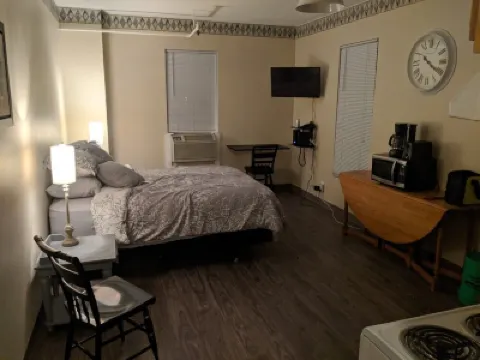 Apartment in The Historical Stahl House Building. Hotels in 