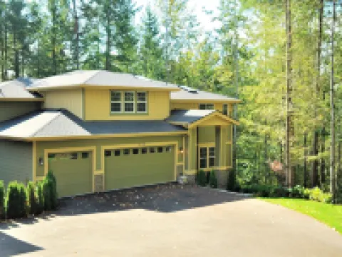 Spacious, family friendly, peaceful, near golf course, Microsoft & Marymoor Park Hotels in Sammamish