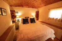 The Lehigh Cabin - Riverfront Escape- 1 mile private river