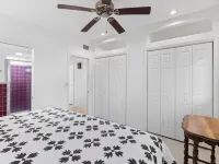 Fall in Love with This Gorgeous Pool Home Mins from Anna Maria! Pet Friendly! Hotels in West Bradenton