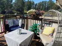 Beautiful studio apartment next to the Mickelson Trail.