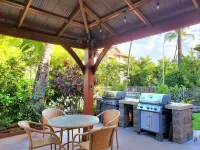 Steps to Best Beaches.Renovated! Best Value in Paradise! Free Wifi,Long Distance