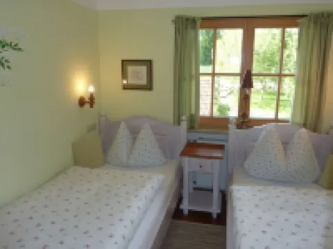 Newly renovated apartment Heissbauer Obstgarten! Wonderful mountain view, central ヴァッカースベルクのホテル