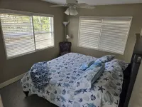 Hideaway Beach Cottage on waterfront with amazing views.