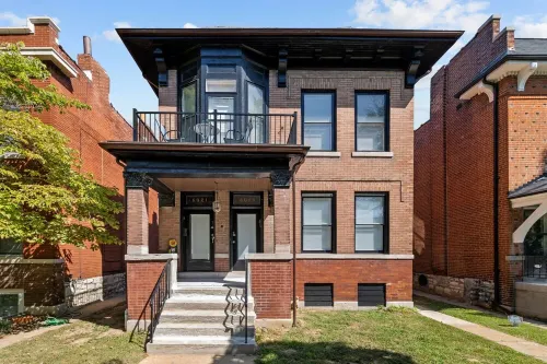 Top Rated! Fantastic Location! 3 Bedroom Near Washu, Loop, Pageant, Forest Park