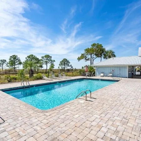New High End Build! Max 12 Guests of Any Age - Gated Community Includes Pool