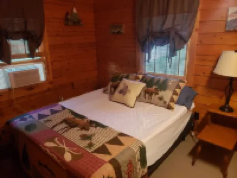 Welcome to Northaven! Family-friendly lakefront cabin in the White Mountains!