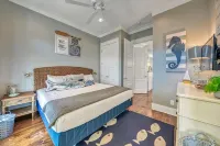 Searenity Now! in Carillon, w/6 seat golf cart, 3 Kg Bds, 4 Bch Chrs, & bch wlk