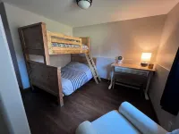 Cleveland Cabin with Mountain Views & Lake Access