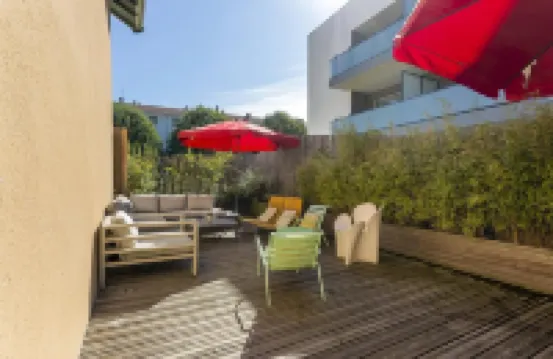 House with terrace 10Chb 10min heart of Lyon Hotels near Le Rize