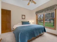 Soft Landings at the Hangar House! Next to the Clubhouse and Airstrip Hotel a Scott
