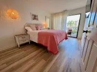 Remodeled 3 Bdrm 3 Bath, Ocean Views, only steps to the Beach - Gym