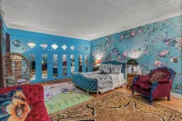 Tranquil Escape with/ Hot Tub Views. 2.5 Hours from NYC. on the Market for Sale.