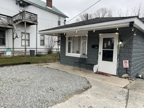 Coming into town for any special event.Cozy spacious space with all your needs!