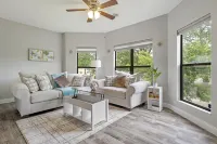 Modern homey Suite, close to all attractions in downtown Springfield. . Hotels near Walmart Supercenter