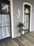 One Bedroom flat 1 block from Beach & 3 blocks from Washington Square - Condos