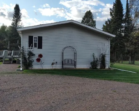 "Ol Man Wavin Haven" home that has road access to UTV, ATV and snowmobile trails Hotels in South Fork