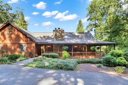 Large Home on 18 Acres of Private Woods with a Hot Tub