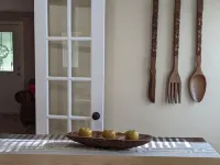 Countryside Cowboy Cabin is only minutes from Frankston and pet friendly