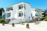 Xenios Dolphin Beach Hotel - balcony