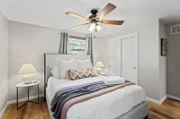 Fire Pit, Fully Stocked, Family-Friendly Oasis in East Wichita Hotels near Walgreens