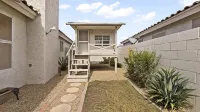 Cozy Chandler home with private pool! Hotels near Walmart Supercenter
