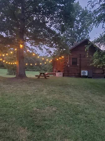 Peaceful, secluded mountain escape in Gap Mills, WV.