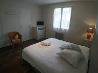 furnished apartment with all mod cons in a detached house with a garden