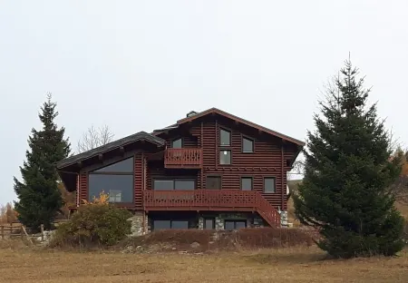 Les Mélèzes - Very beautiful Chalet 200m from the slopes of La Plagne - 12-15 pers.