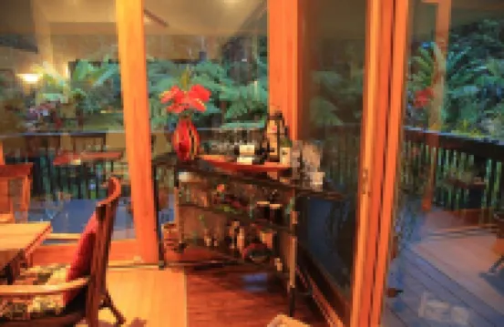 ~Peace and Tranquility in rain-forested Volcano on luxurious property ~