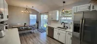 DRIP DROP INN - Stylish Hill Country Home in the Heart of Dripping Springs
