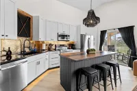 "The Albatross" One Bedroom Condo @ PGA Golf Villa
