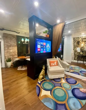 Vibrant Studio Apartment in Hoboken Отели рядом с достопримечательностью «Технологический институт Стивенс»