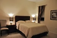 Stunning  Luxury Vacation Home, Private Golden Beach and Heated Pool