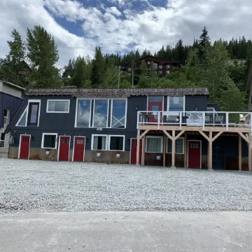 Condo E at The St. Bernard