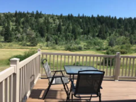 Angileen's Place at Canyon Creek - A Cabin Getaway Touched by Nature!