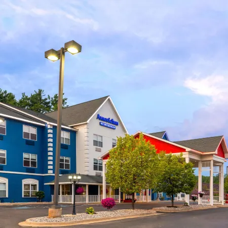 AmericInn by Wyndham Iron Mountain