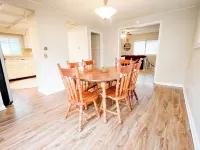 Spacious 4-bedroom Off-Campus House