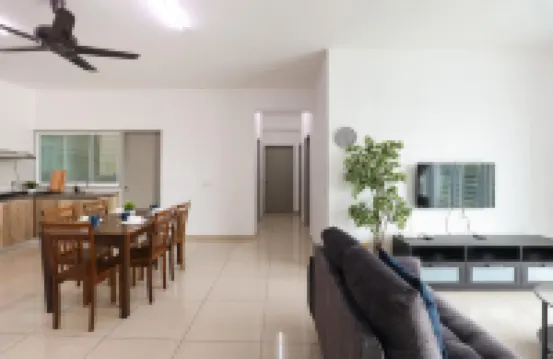 Cozy 3B2B for 6 |Free Wifi &Parking|Seri Kembangan