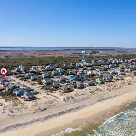 Charming OCEANSIDE Cottage Steps from the Beach in South Nags Head