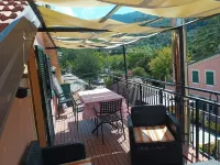 Delightful Penthouse with terrace and garage a stone's throw from the Cinqueterre sea